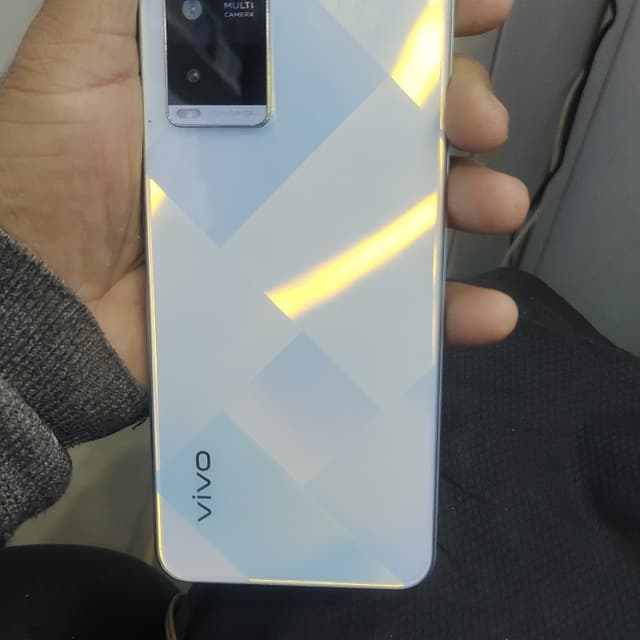 Vivo Y21